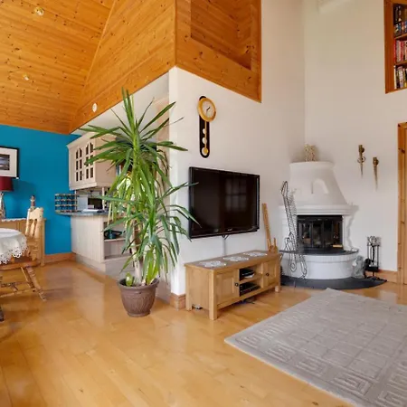 2 Bed In Oc-wa071 Holiday home *