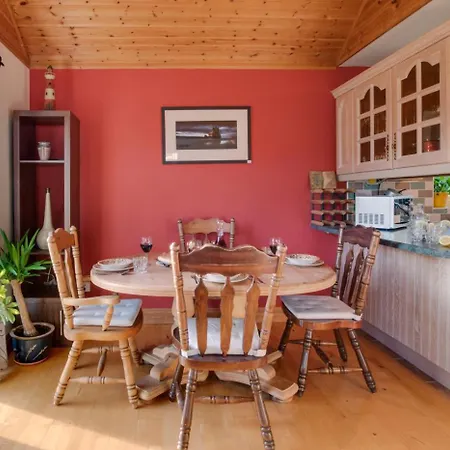 2 Bed In Oc-wa071 Holiday home *